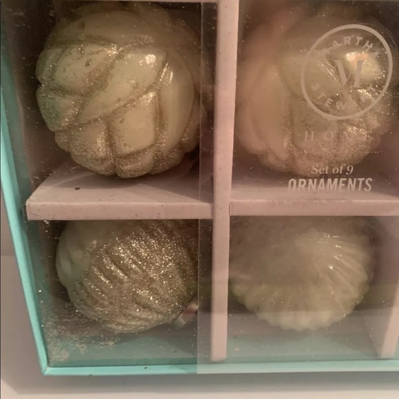 Martha Stewart Christmas Ornaments White/Off White And Gold Glitter - Picture 14 of 15